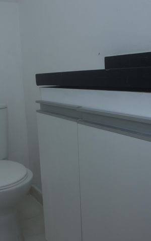Casa de condomínio para alugar com 80m², 2 quartos e 2 vagasBanheiro 