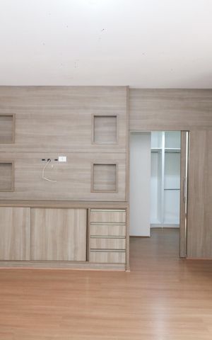 Casa para alugar com 221m², 3 quartos e 3 vagas Casa para alugar com 221m², 3 quartos e 3 vagasSuíte