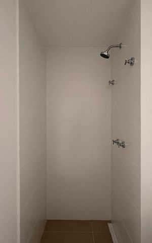 Apartamento à venda com 44m², 2 quartos e sem vaga Apartamento à venda com 44m², 2 quartos e sem vagaBanheiro