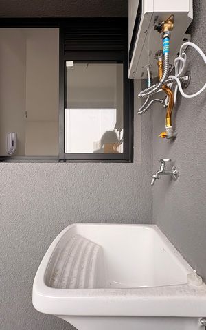 Apartamento à venda com 44m², 2 quartos e sem vaga Apartamento à venda com 44m², 2 quartos e sem vagaLavanderia/ varanda