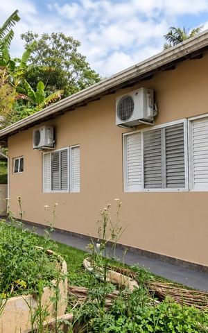 Casa para alugar com 169m², 3 quartos e 4 vagas Casa para alugar com 169m², 3 quartos e 4 vagasÁrea Externa