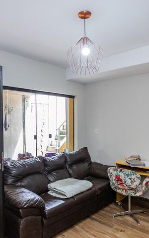 Casa para alugar com 60m², 2 quartos e 1 vaga Casa para alugar com 60m², 2 quartos e 1 vagaSala