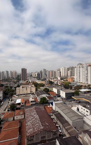 Apartamento à venda com 44m², 2 quartos e 1 vaga Apartamento à venda com 44m², 2 quartos e 1 vagaVista