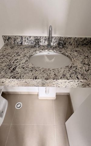 Apartamento à venda com 44m², 2 quartos e 1 vaga Apartamento à venda com 44m², 2 quartos e 1 vagaBanheiro