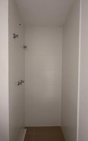 Apartamento à venda com 44m², 2 quartos e 1 vaga Apartamento à venda com 44m², 2 quartos e 1 vagaBanheiro