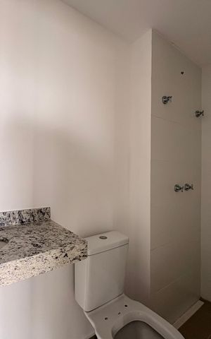 Apartamento à venda com 44m², 2 quartos e 1 vaga Apartamento à venda com 44m², 2 quartos e 1 vagaBanheiro