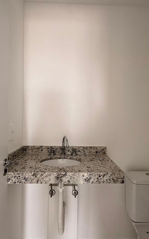 Apartamento à venda com 44m², 2 quartos e 1 vaga Apartamento à venda com 44m², 2 quartos e 1 vagaBanheiro da suíte