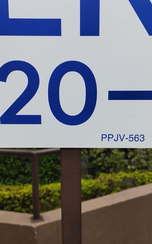 Apartamento à venda com 47m², 2 quartos e 1 vaga Apartamento à venda com 47m², 2 quartos e 1 vagaFachada