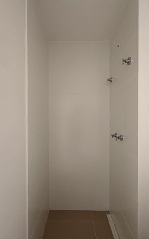 Apartamento à venda com 44m², 2 quartos e 1 vaga Apartamento à venda com 44m², 2 quartos e 1 vagaBanheiro da Suíte