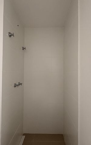 Apartamento à venda com 44m², 2 quartos e 1 vaga Apartamento à venda com 44m², 2 quartos e 1 vagaBanheiro