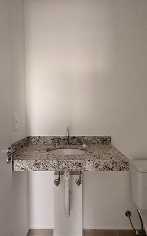 Apartamento à venda com 44m², 2 quartos e 1 vaga Apartamento à venda com 44m², 2 quartos e 1 vagaBanheiro da Suíte
