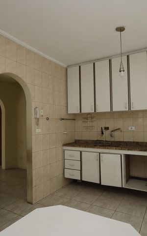 Casa para alugar com 130m², 5 quartos e 5 vagasCozinha - Armários