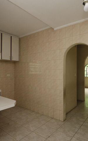 Casa para alugar com 130m², 5 quartos e 5 vagasCozinha - Armários
