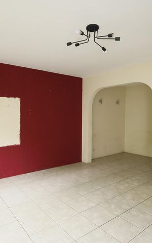 Casa para alugar com 130m², 5 quartos e 5 vagasSala casa 1 