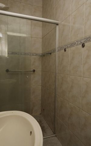 Casa para alugar com 130m², 5 quartos e 5 vagasBanheiro 2