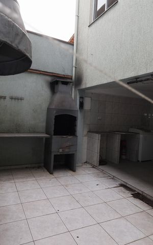 Casa para alugar com 130m², 5 quartos e 5 vagasQuintal