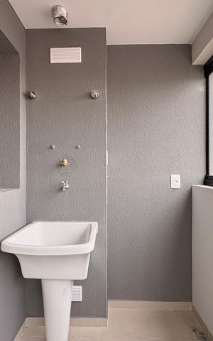 Apartamento à venda com 44m², 2 quartos e 1 vaga Apartamento à venda com 44m², 2 quartos e 1 vagaLavanderia/ varanda