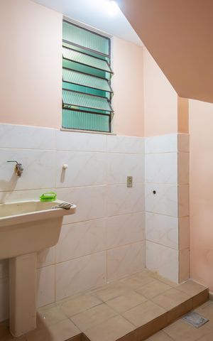Casa à venda com 196m², 5 quartos e 2 vagas Casa à venda com 196m², 5 quartos e 2 vagasÁrea de Serviço