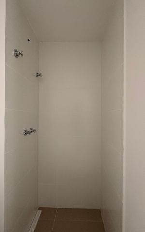 Apartamento à venda com 44m², 2 quartos e sem vaga Apartamento à venda com 44m², 2 quartos e sem vagaBanheiro