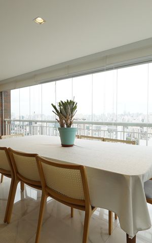 Apartamento para alugar com 220m², 2 quartos e 3 vagasVaranda