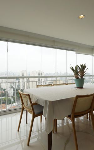 Apartamento para alugar com 220m², 2 quartos e 3 vagasVaranda