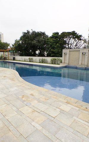 Apartamento para alugar com 220m², 2 quartos e 3 vagasPiscina