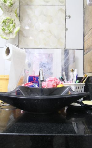 Casa à venda com 72m², 3 quartos e 1 vagaBanheiro