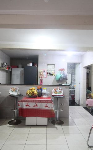 Casa à venda com 72m², 3 quartos e 1 vagaCopa