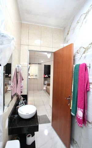 Casa de condomínio à venda com 145m², 3 quartos e 1 vaga Casa de condomínio à venda com 145m², 3 quartos e 1 vagaBanheiro Social