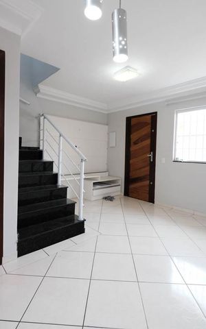 Casa de condomínio para alugar com 55m², 2 quartos e 1 vagaSala