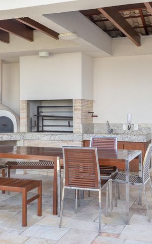 Apartamento à venda com 122m², 2 quartos e 2 vagas Apartamento à venda com 122m², 2 quartos e 2 vagasÁrea comum - Churrasqueira