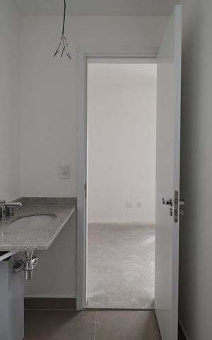 Apartamento à venda com 112m², 2 quartos e 3 vagas Apartamento à venda com 112m², 2 quartos e 3 vagasBanheiro da Suíte 2