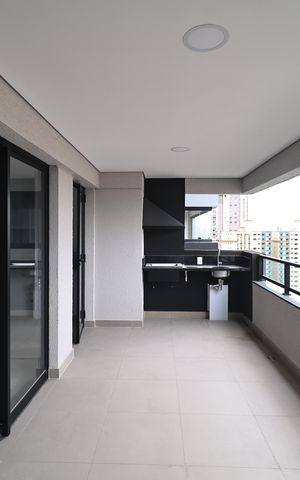 Apartamento à venda com 112m², 2 quartos e 3 vagas Apartamento à venda com 112m², 2 quartos e 3 vagasVaranda gourmet