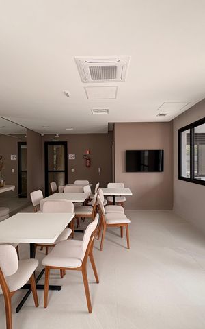 Apartamento à venda com 112m², 2 quartos e 3 vagas Apartamento à venda com 112m², 2 quartos e 3 vagasÁrea comum - Salão de festas
