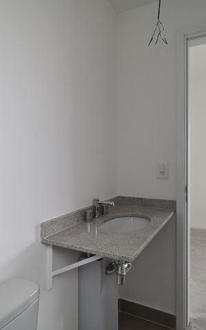 Apartamento à venda com 112m², 2 quartos e 3 vagas Apartamento à venda com 112m², 2 quartos e 3 vagasBanheiro da Suíte 2