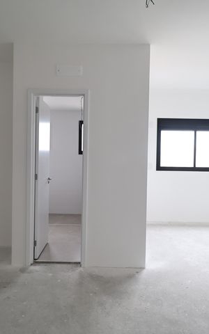 Apartamento à venda com 112m², 2 quartos e 3 vagas Apartamento à venda com 112m², 2 quartos e 3 vagasSuite 1
