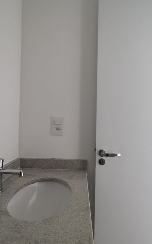 Apartamento à venda com 112m², 2 quartos e 3 vagas Apartamento à venda com 112m², 2 quartos e 3 vagasLavabo