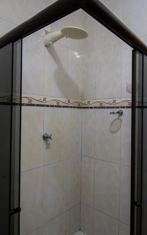 Apartamento para alugar com 81m², 2 quartos e 1 vaga Apartamento para alugar com 81m², 2 quartos e 1 vagaBanheiro