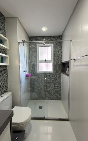 Apartamento à venda com 180m², 3 quartos e 3 vagas Apartamento à venda com 180m², 3 quartos e 3 vagasSuíte 1 Banheiro