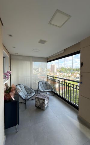 Apartamento à venda com 180m², 3 quartos e 3 vagas Apartamento à venda com 180m², 3 quartos e 3 vagasVaranda gourmet
