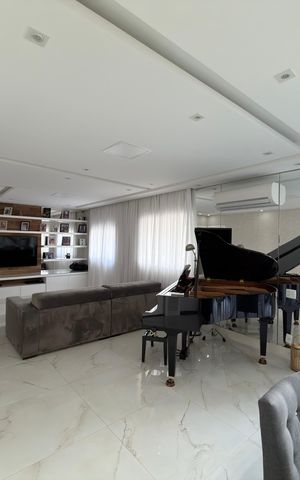Apartamento à venda com 180m², 3 quartos e 3 vagas Apartamento à venda com 180m², 3 quartos e 3 vagasSala