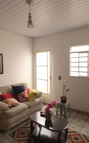 Casa à venda com 75m², 1 quarto e 1 vagaSala 