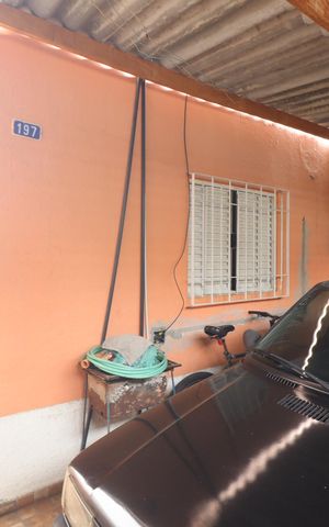 Casa à venda com 75m², 1 quarto e 1 vagaGaragem