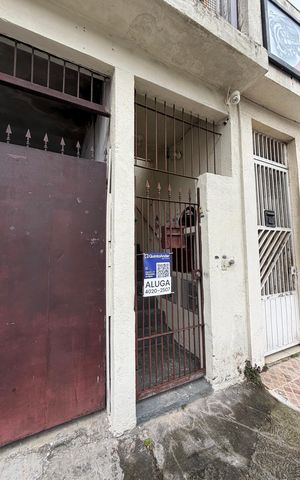 Casa para alugar com 60m², 1 quarto e sem vaga Casa para alugar com 60m², 1 quarto e sem vagaFachada