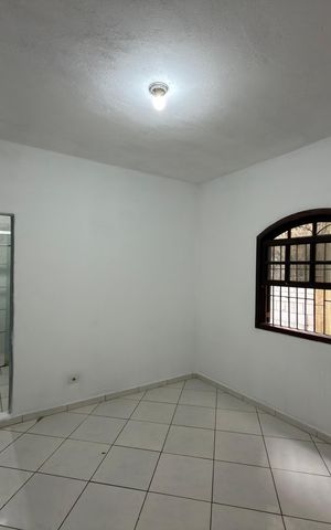 Casa para alugar com 60m², 1 quarto e sem vaga Casa para alugar com 60m², 1 quarto e sem vagaQuarto