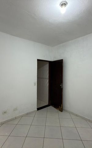 Casa para alugar com 60m², 1 quarto e sem vaga Casa para alugar com 60m², 1 quarto e sem vagaQuarto