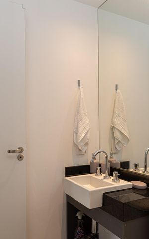 Studio à venda com 38m², 1 quarto e sem vaga Studio à venda com 38m², 1 quarto e sem vagaBanheiro