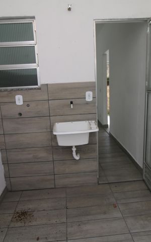 Casa para alugar com 35m², 1 quarto e 1 vagaÁrea de Serviço
