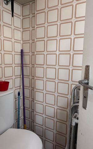 Apartamento para alugar com 79m², 2 quartos e 1 vaga Apartamento para alugar com 79m², 2 quartos e 1 vagaBanheiro de serviço