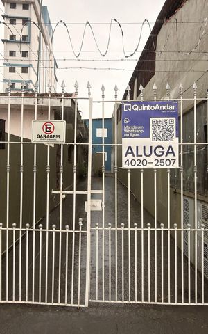 Casa para alugar com 40m², 2 quartos e sem vaga Casa para alugar com 40m², 2 quartos e sem vagaFachada